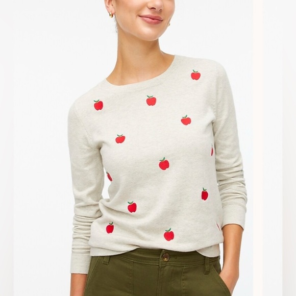 J. Crew Sweaters - J.Crew Apples Teddie sweater Embroidered Apples gray Soft Sweater Pullover